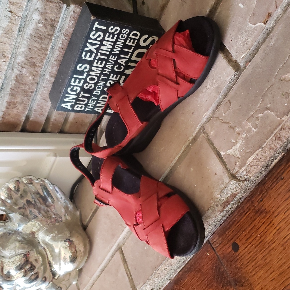 Mephisto Red Suede Sandals Size 9 - Picture 14 of 14